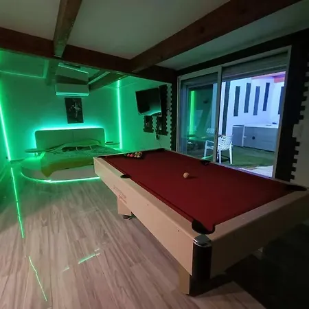 Ferienhaus Le Secret Billard Sensualite Espondeilhan